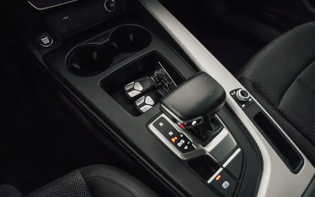 Audi A4 view 29