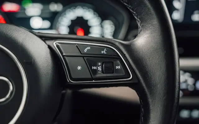 Audi A4 view 15