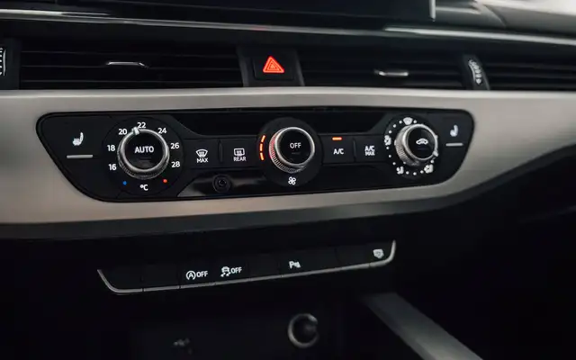 Audi A4 view 27