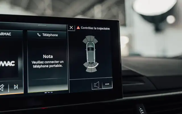 Audi A4 view 21