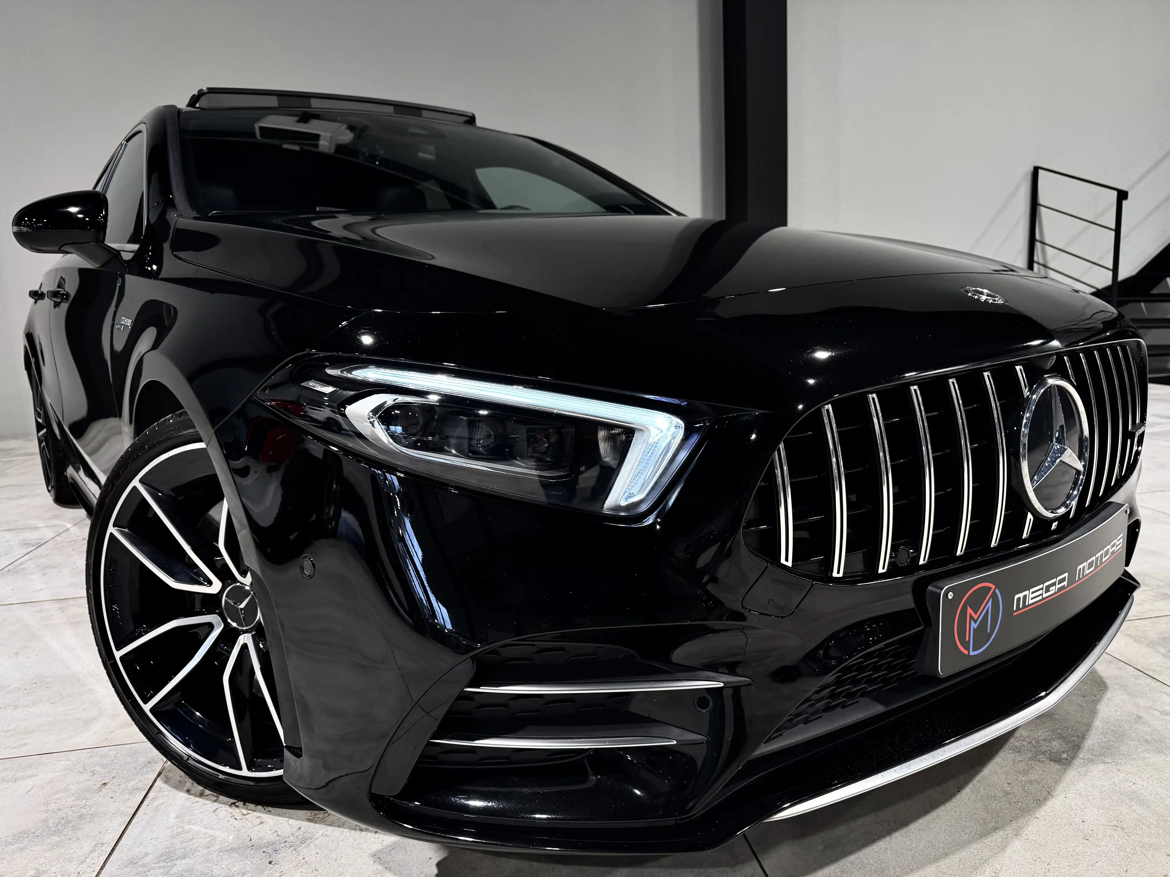 Mercedes-Benz A 35 AMG A35 AMG" 306CV 4MATiC T.PANO B.AUTO+F1 CARPLAY TVA