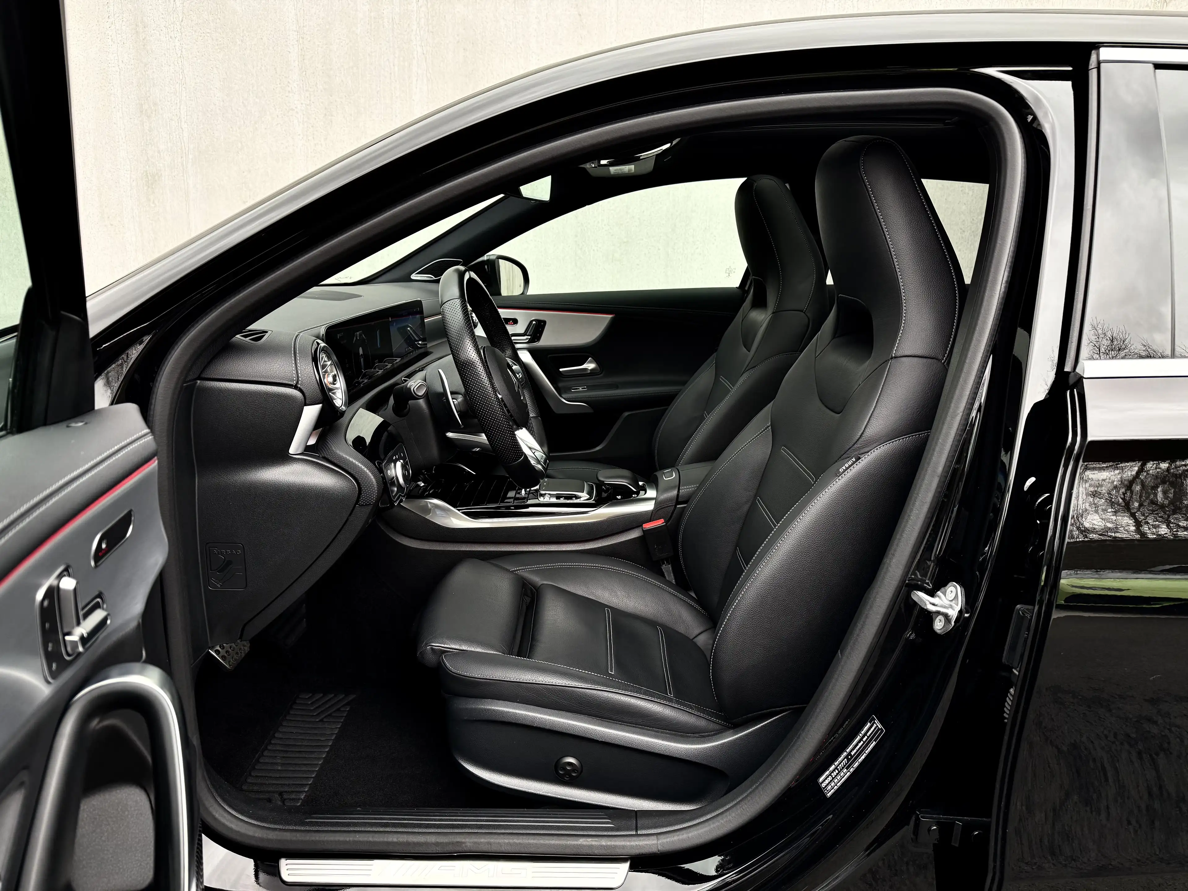 Mercedes-Benz A 35 AMG A35 AMG" 306CV 4MATiC T.PANO B.AUTO+F1 CARPLAY TVA — photo 12
