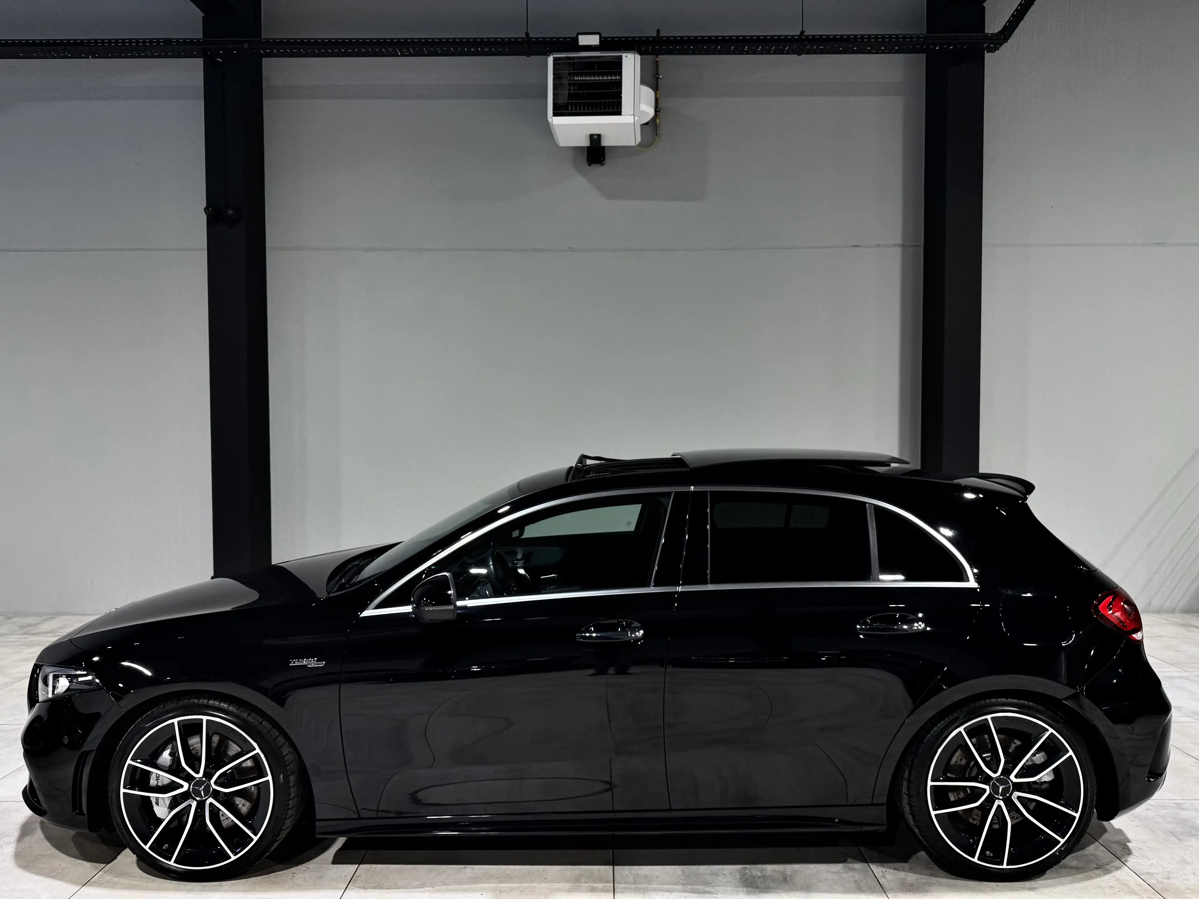 Mercedes-Benz A 35 AMG A35 AMG" 306CV 4MATiC T.PANO B.AUTO+F1 CARPLAY TVA — photo 5