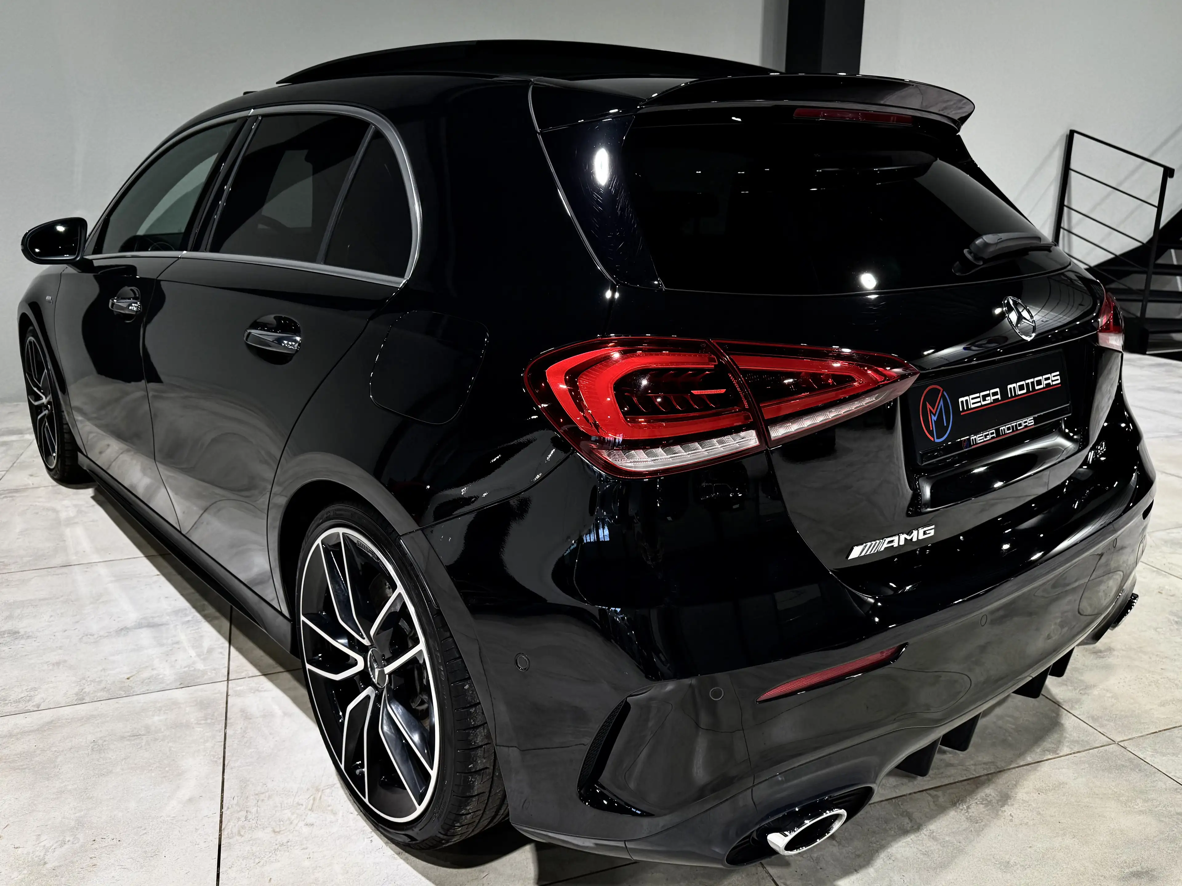 Mercedes-Benz A 35 AMG A35 AMG" 306CV 4MATiC T.PANO B.AUTO+F1 CARPLAY TVA — photo 2