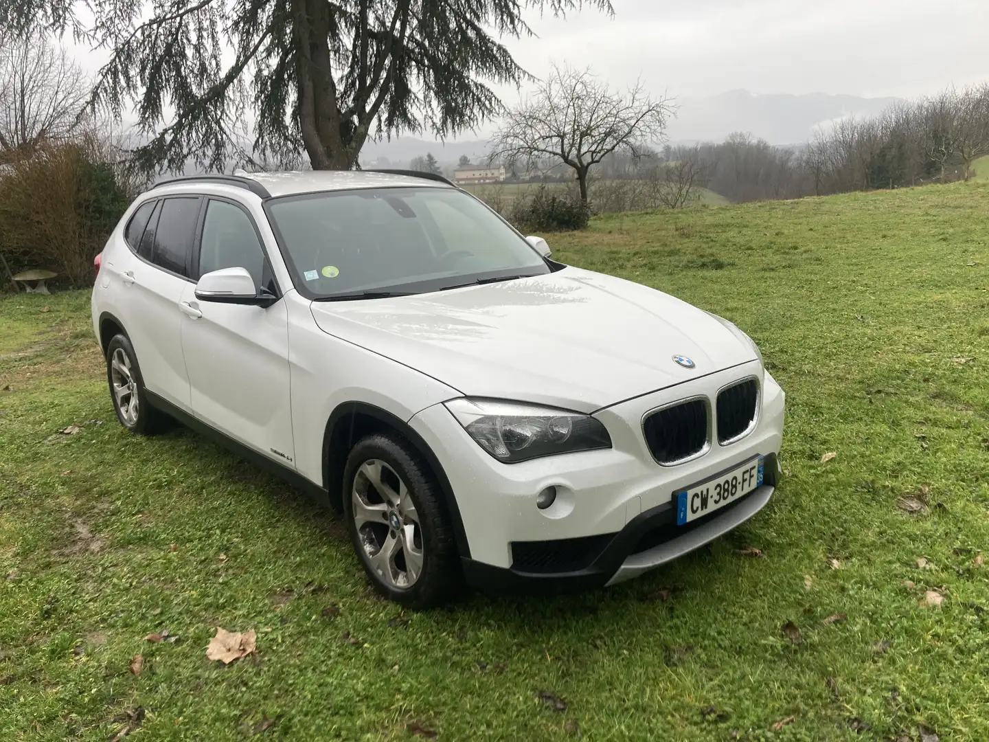 BMW X1 X1 sDrive 16d 116 ch Lounge Blanc - 1