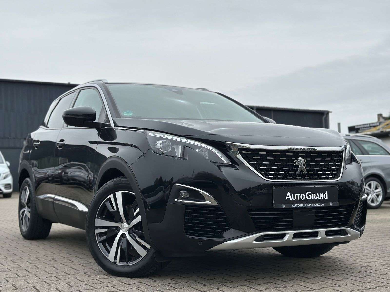 Second hand Peugeot 3008 1.2