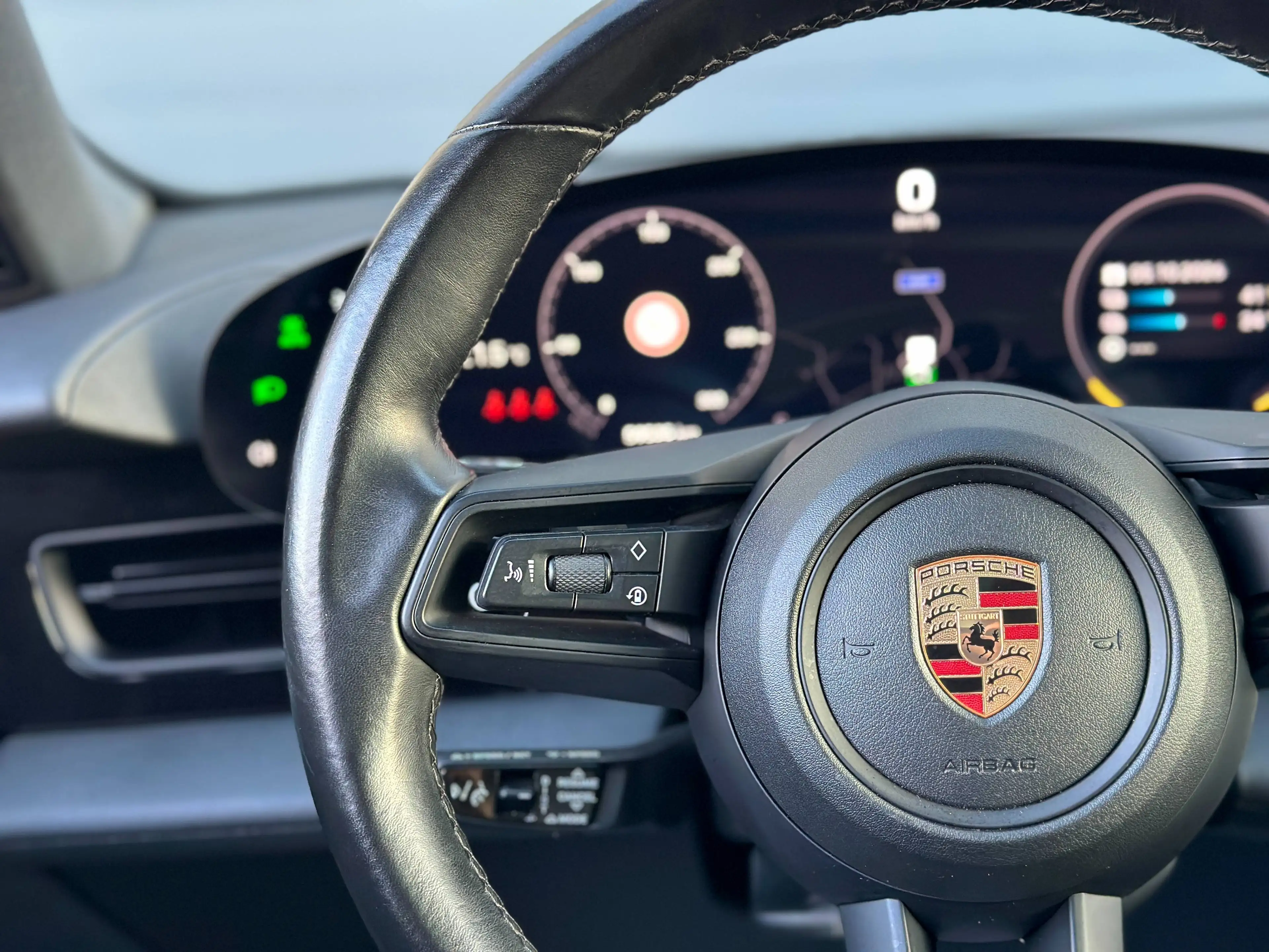 Porsche Taycan Sport Turismo - TVA - ACC - Lift - Sport Sound - Pano - Bose — photo 13