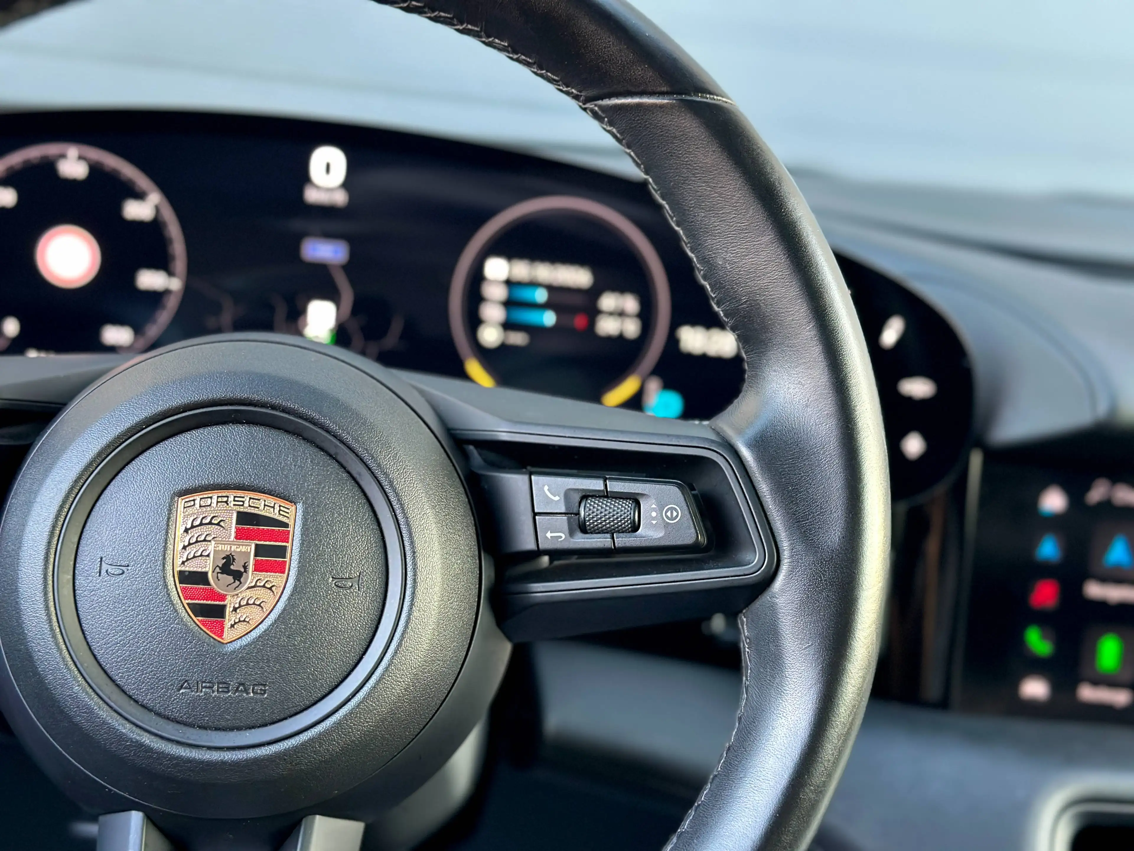 Porsche Taycan Sport Turismo - TVA - ACC - Lift - Sport Sound - Pano - Bose — photo 15