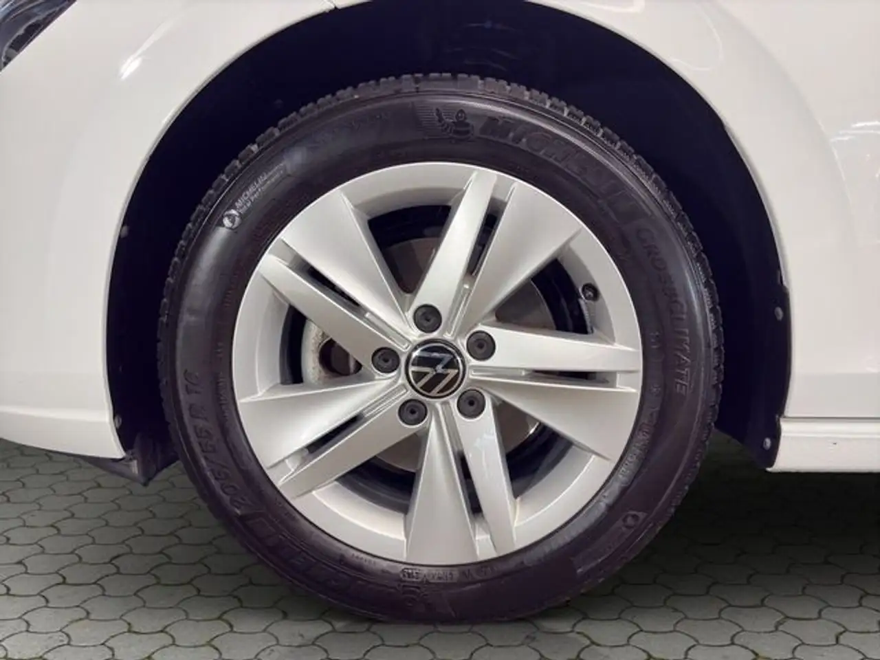 Volkswagen Golf 2.0 TDI Life LED+SHZ+ACC+APP-Connect 23