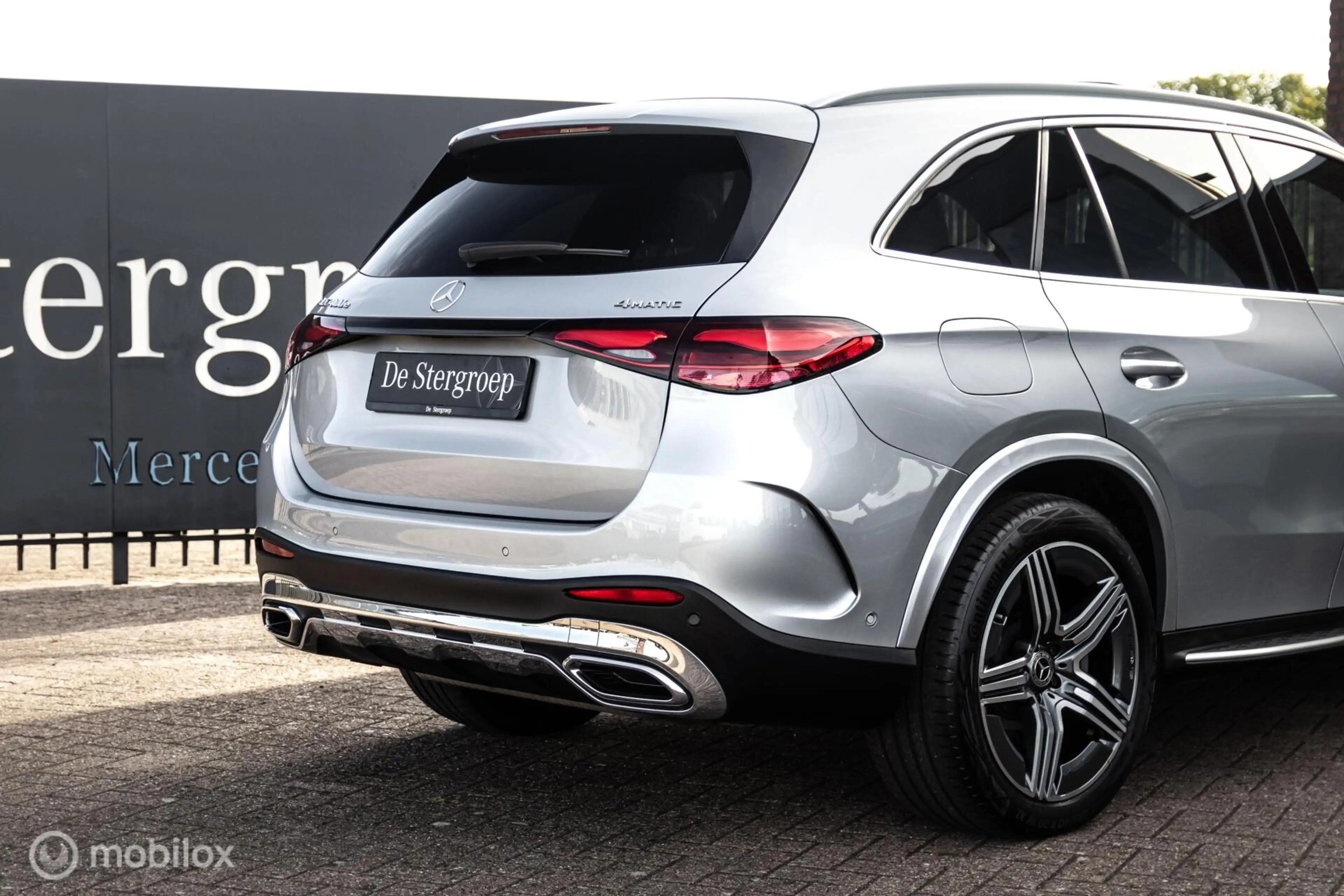 Mercedes-Benz GLC 400 400e 4MATIC AMG Line — photo 10
