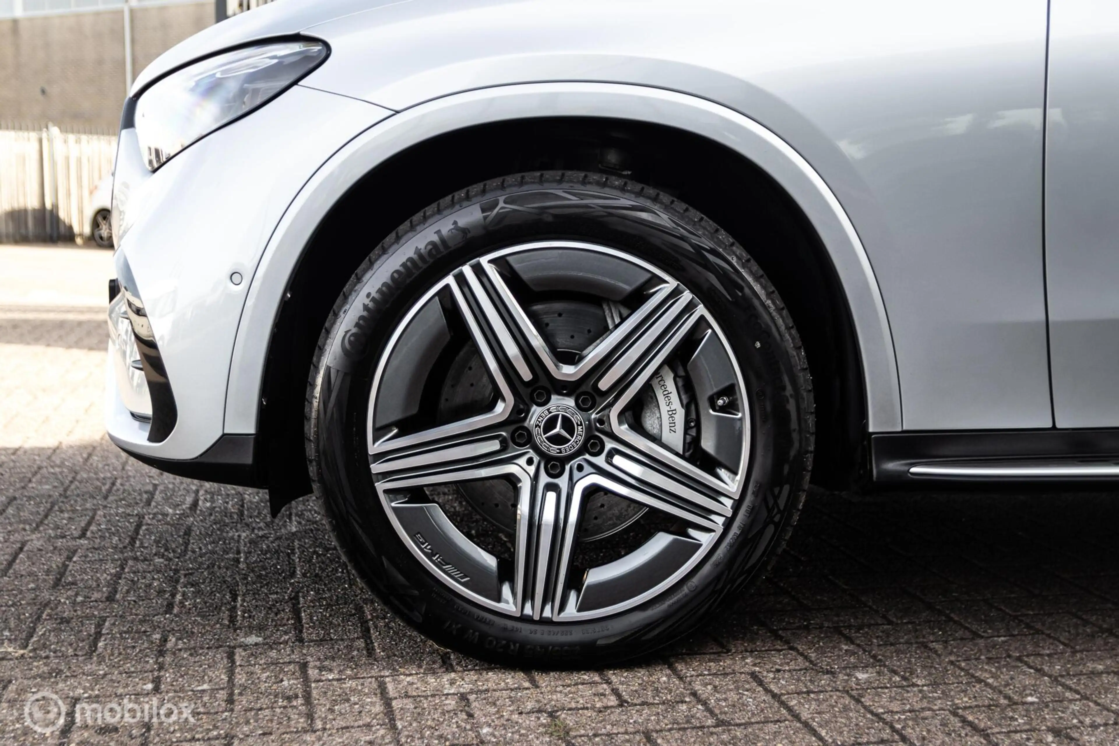 Mercedes-Benz GLC 400 400e 4MATIC AMG Line — photo 8