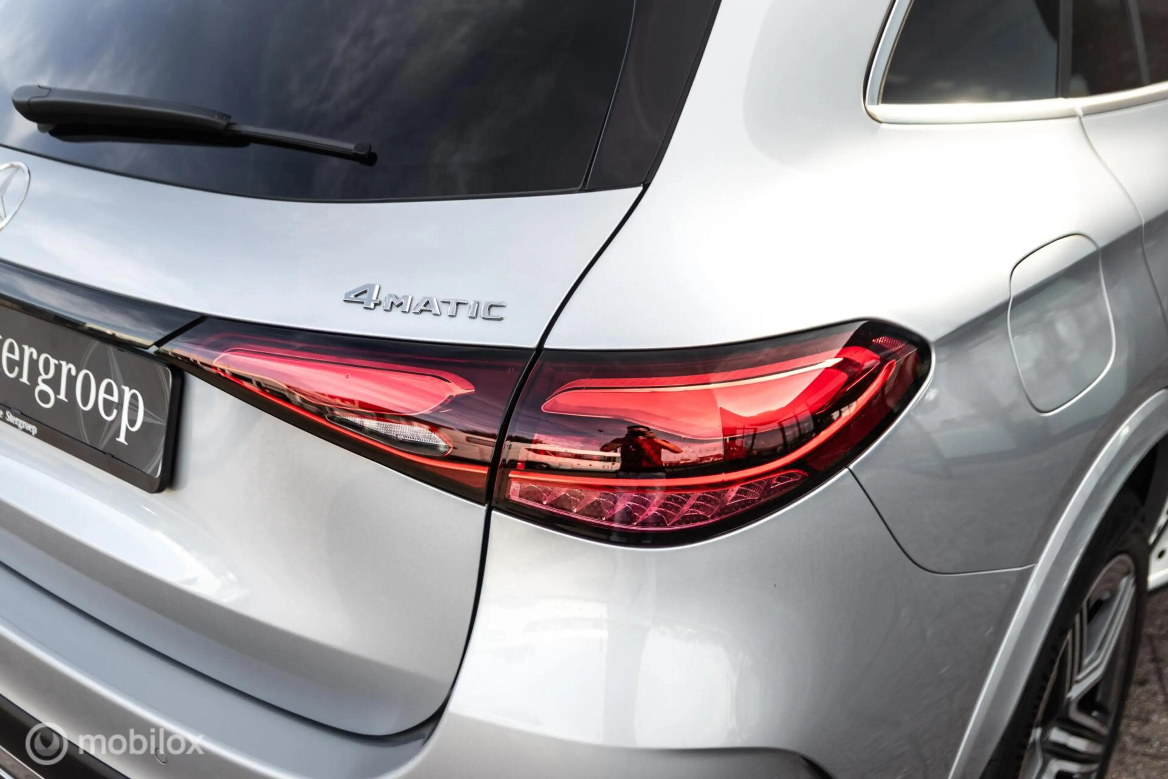 Mercedes-Benz GLC 400 400e 4MATIC AMG Line — photo 12
