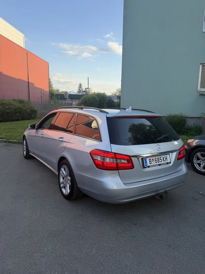 Mercedes-Benz E 220 T Elegance CDI Aut. - 2