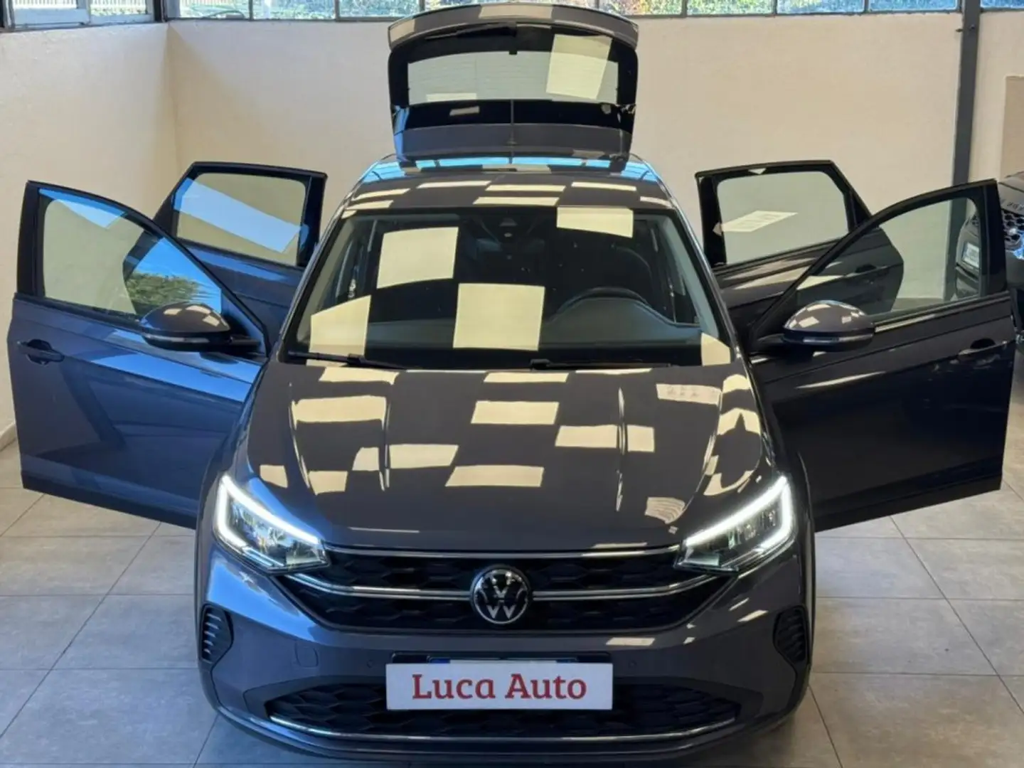 Volkswagen Taigo 1.0 TSI 110CV *UNICO PROP.*Apple-Android*SENSORI* Grigio - 1