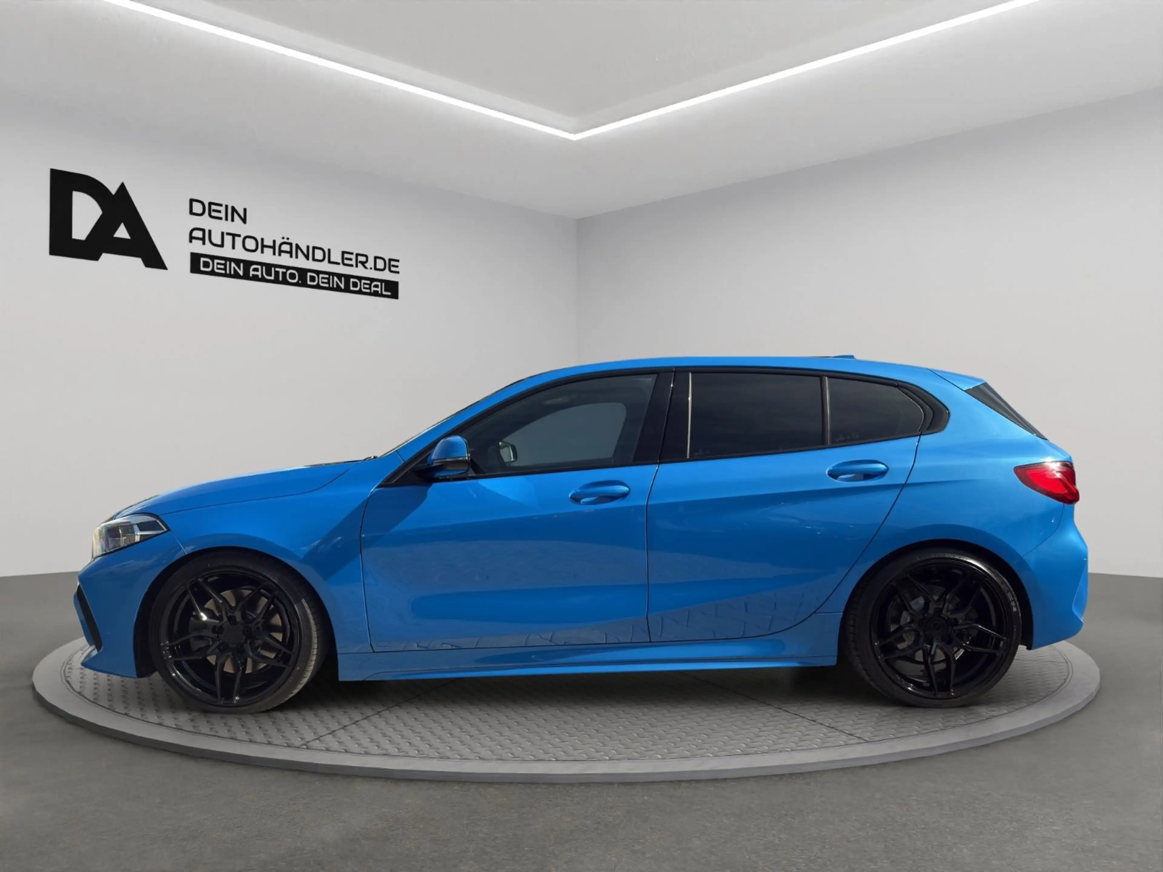BMW 120 d xDrive M Sport*LED*CARPLAY* — photo 3