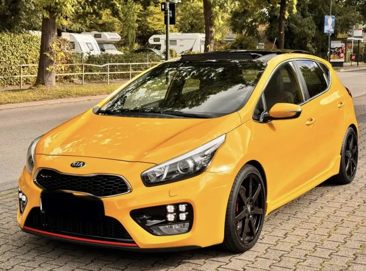 Kia Ceed / cee'd 1.6 T-GDI GT-Track - 1