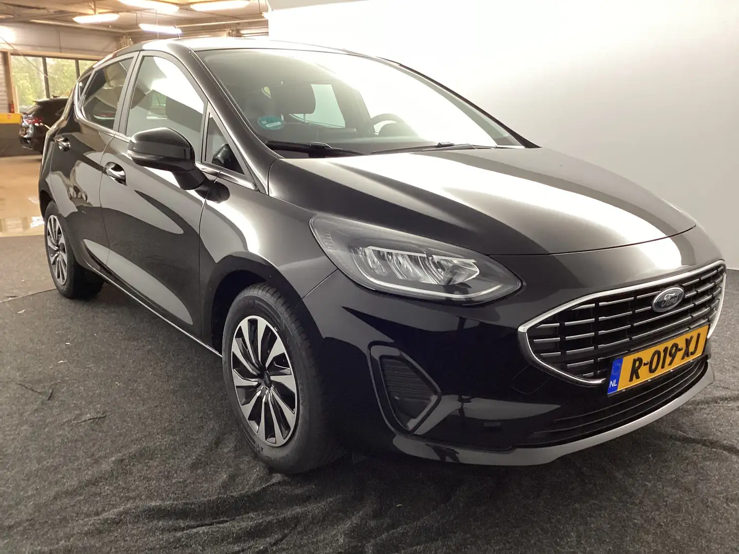 Ford Fiesta 1.0 EcoBoost Hybrid Titanium | Navi | LED |* Zwart - 2