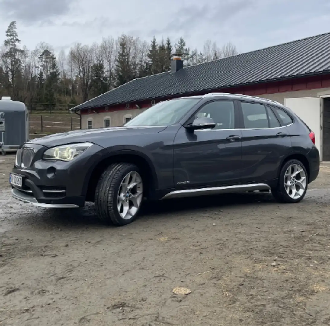 BMW X1 Noir - 2
