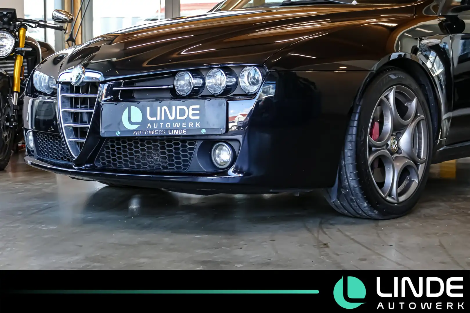 Alfa Romeo 159 1.8 TBi Turismo |NAVI|TEMPO.|BI-XENON|18 ALU Schwarz - 2