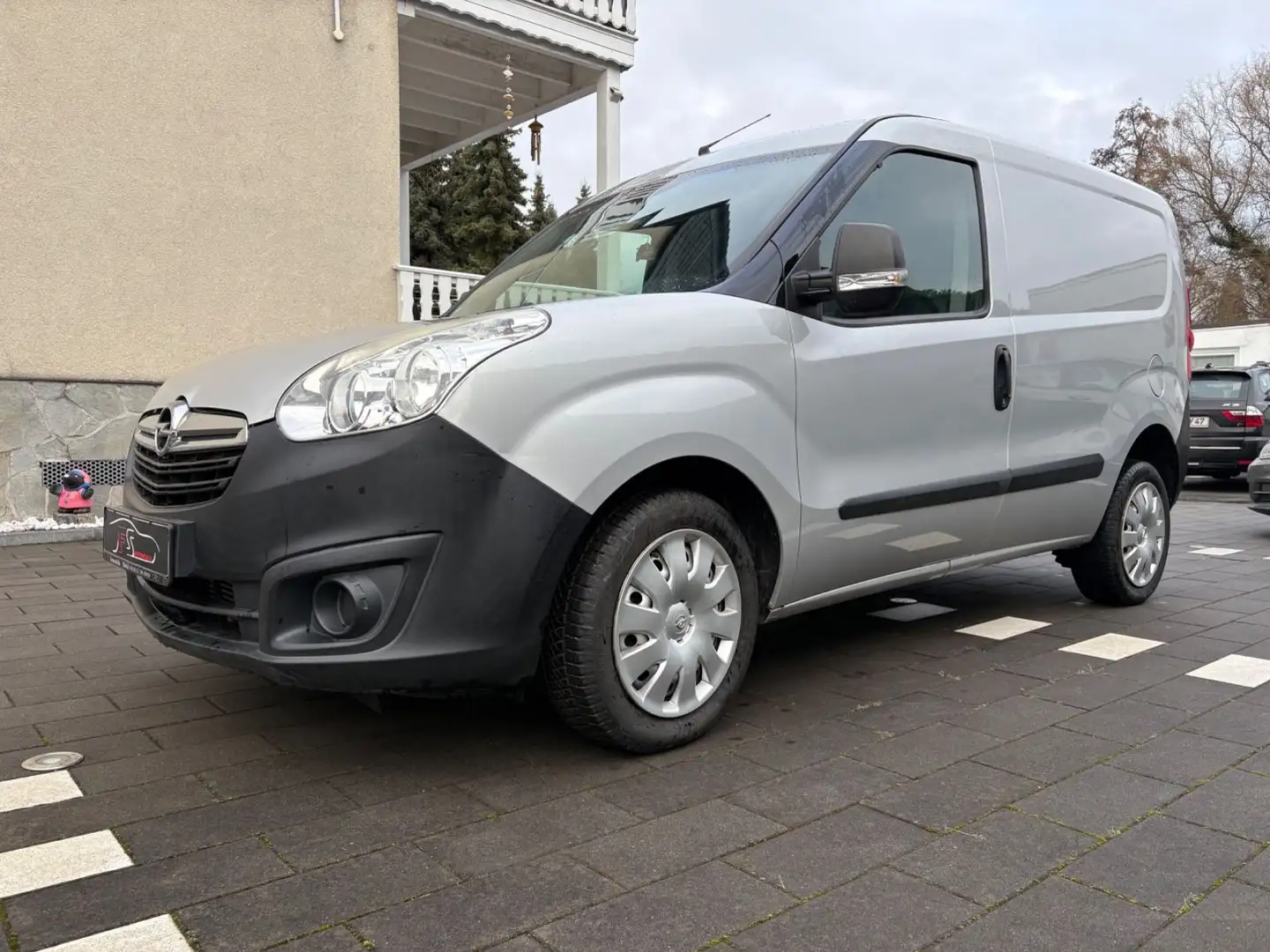 Opel Combo 1.3 D-VAN*KLIMA*88TKM*TÜV/AU NEU Argent - 1