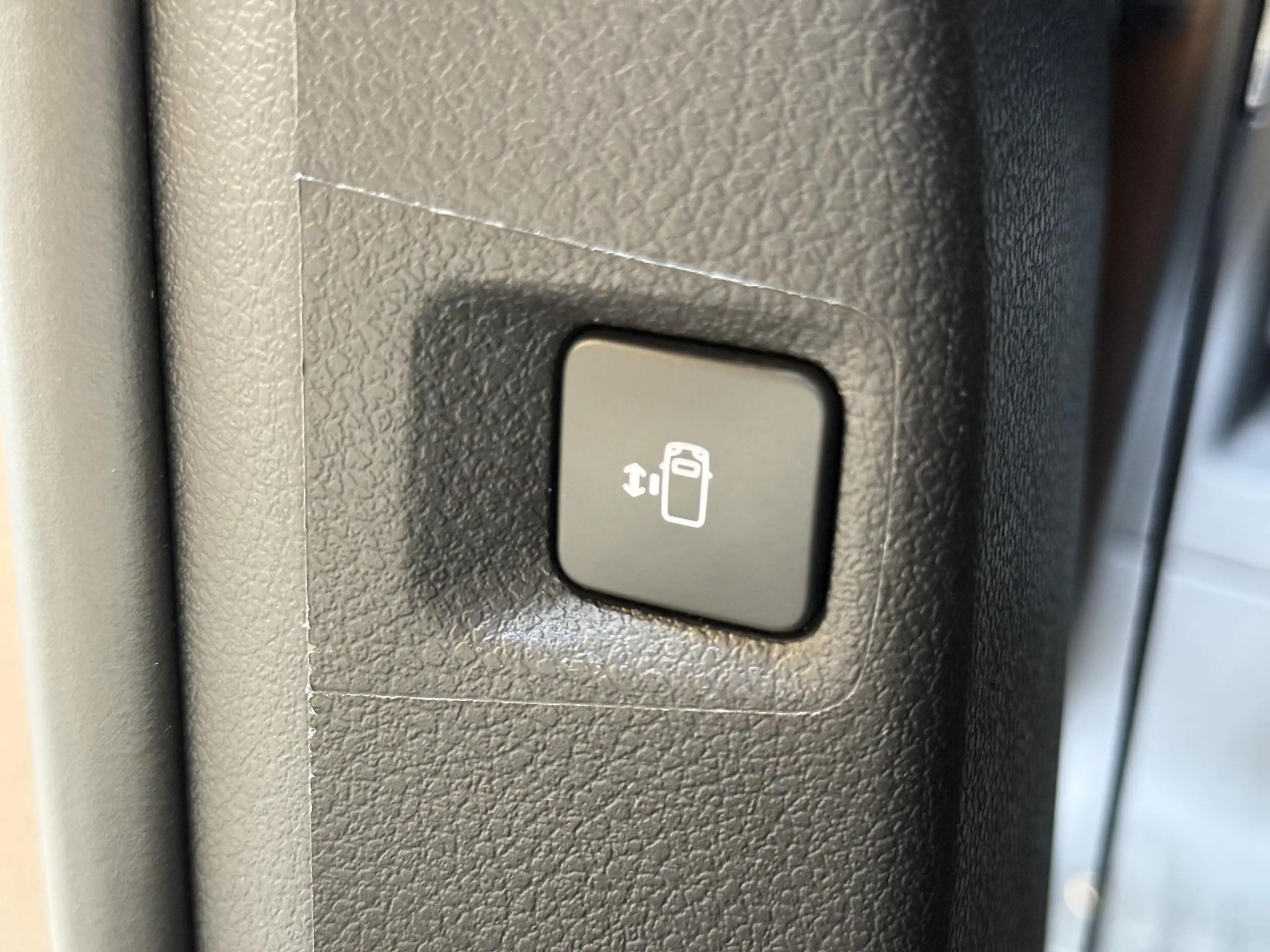 Toyota Proace Worker 2.0 D-4D Executive Long DC Verso — photo 20