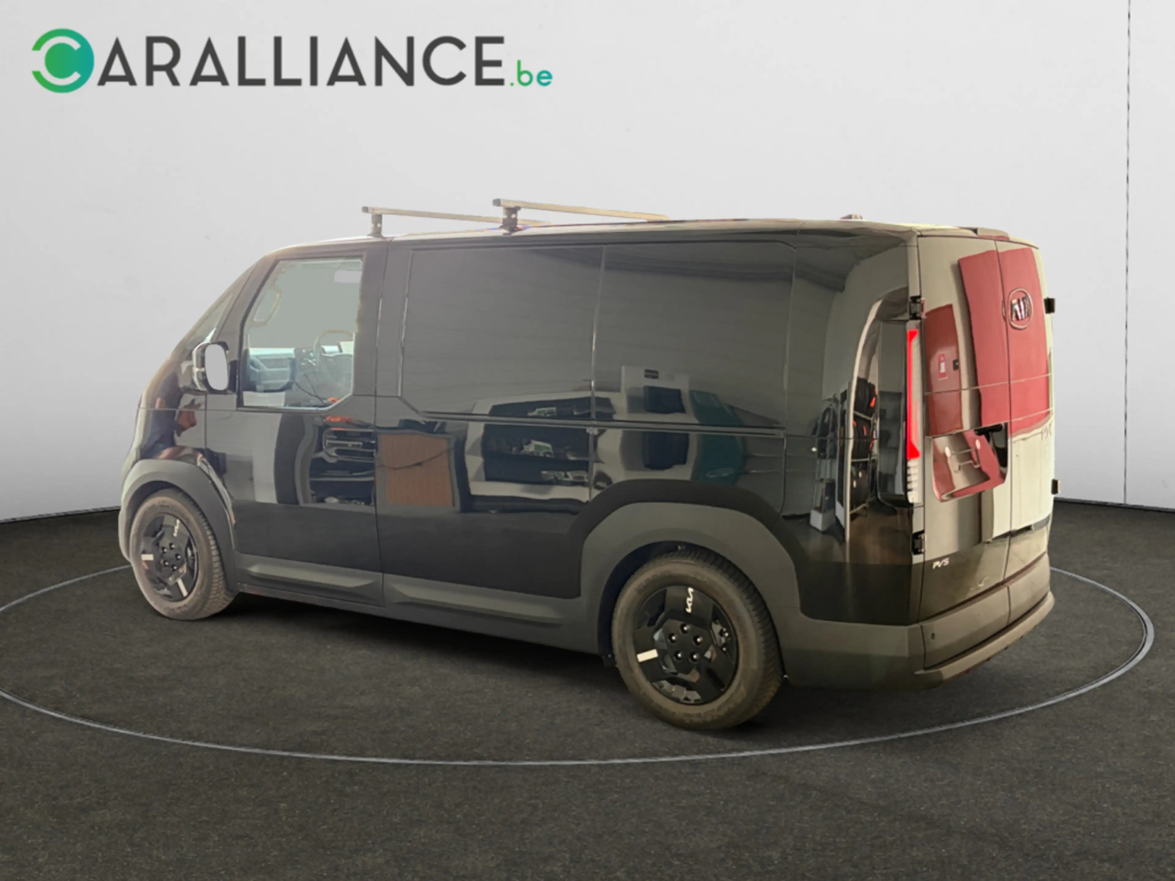 Kia PV5 Cargo Plus L2H1 3p. 71,2 kWh — photo 6