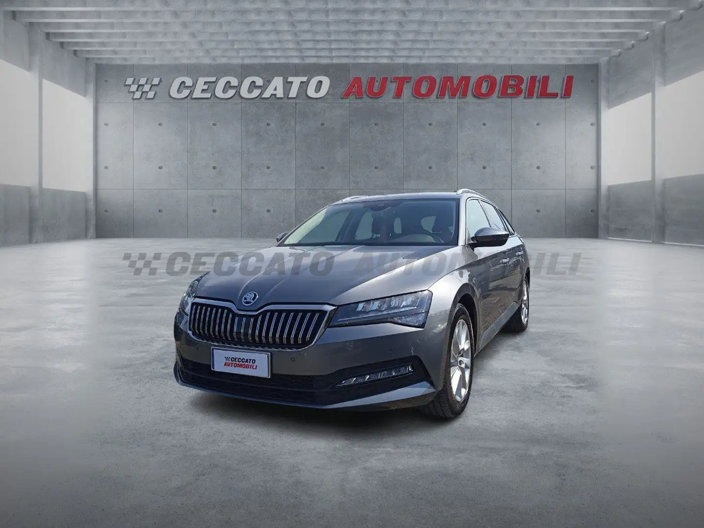 Skoda Superb III 2016 Wagon Wagon 2.0 tdi evo Executive 150cv Grigio - 1