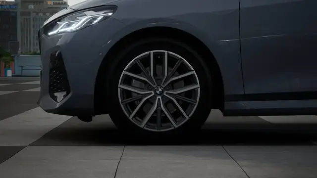 BMW 2 Series view 7