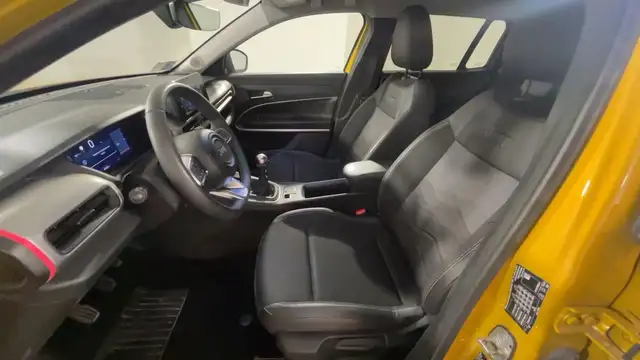 Jeep Avenger view 8