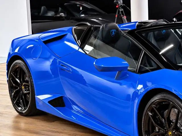Lamborghini Huracan view 12