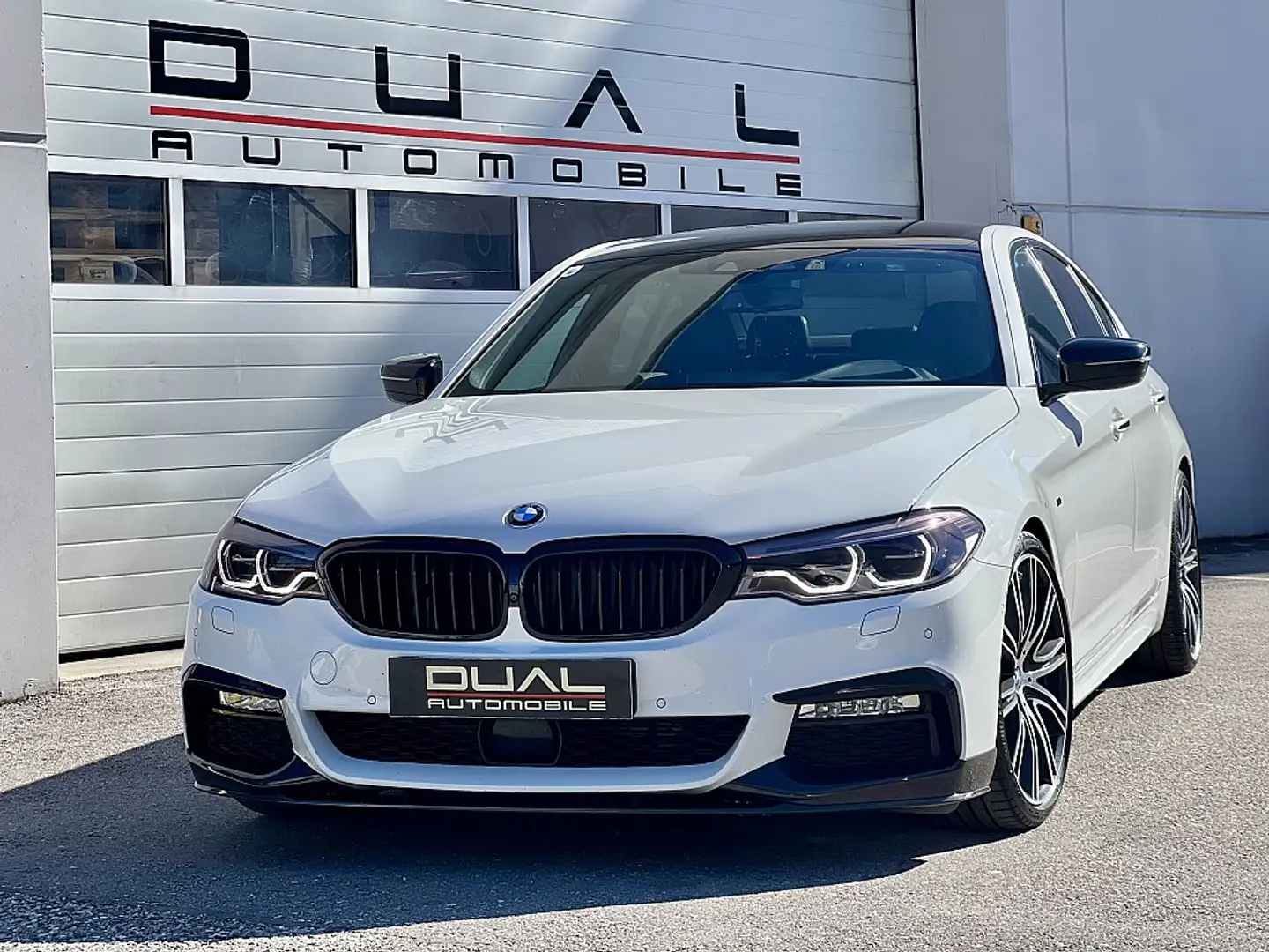BMW 530 530d xDrive Aut./M-PERFORMANCE/H&K/LED/ACC/20" Weiß - 1