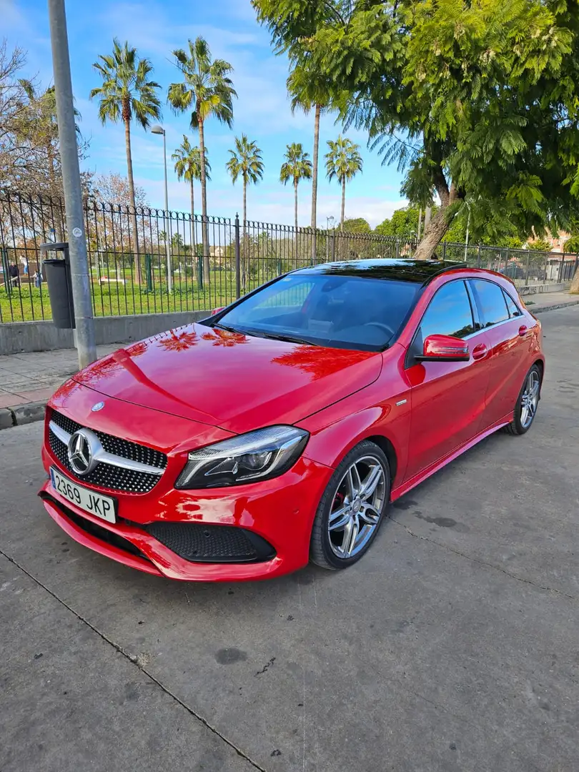 Mercedes-Benz 200 200D Rojo - 1