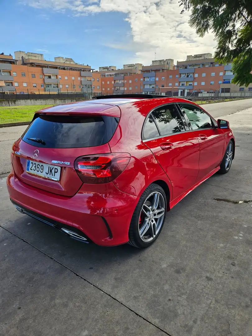 Mercedes-Benz 200 200D Rojo - 2