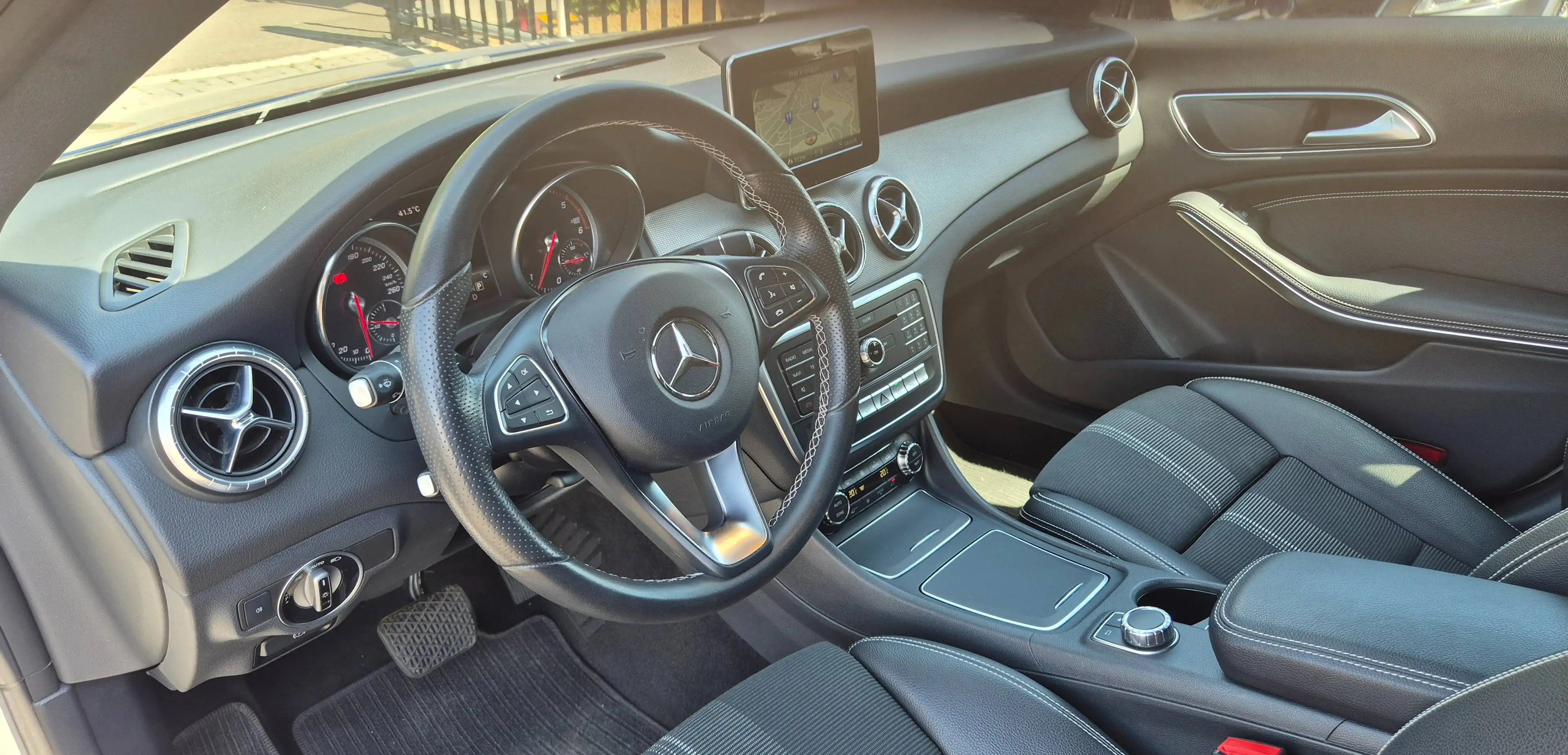 Mercedes-Benz CLA 220 Urban Sport — photo 14