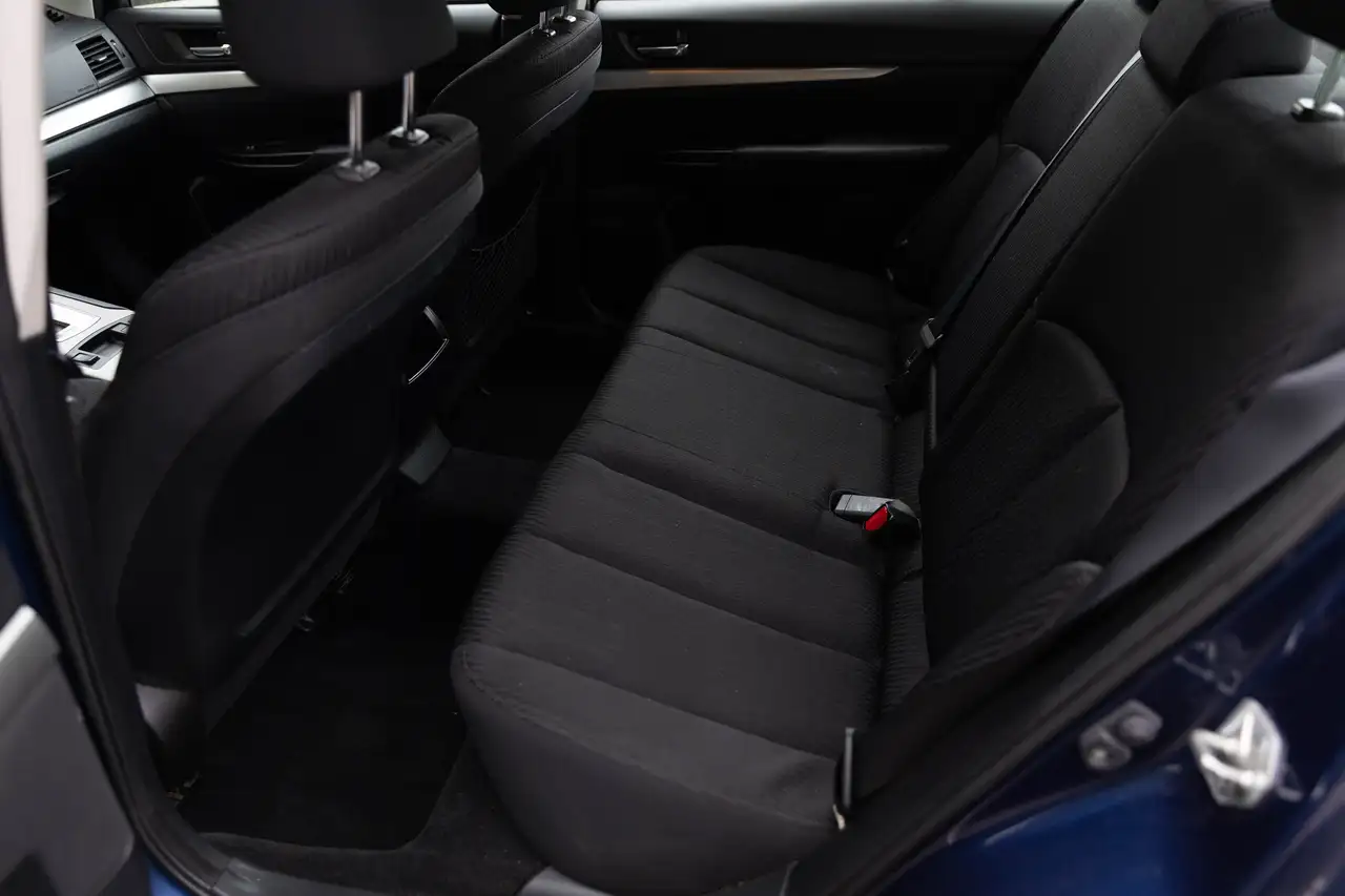 Subaru Legacy снимка Subaru Legacy
