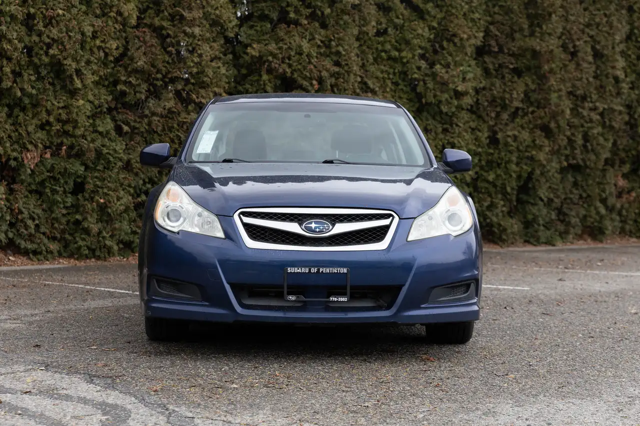 Subaru Legacy снимка Subaru Legacy