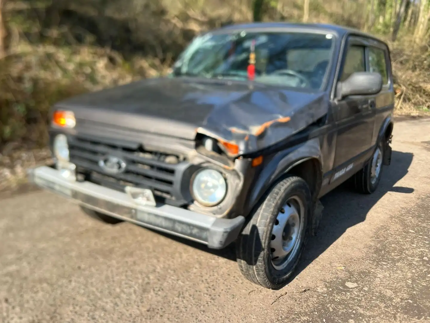 Lada Taiga Basis 4x4 60TKM FAHRBEREIT Negro - 1