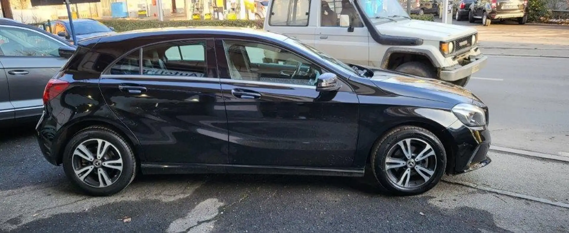 Mercedes-Benz A 180 SPORT -   NAVIGATORE - CAMBIO AUTOMATICO Noir - 2