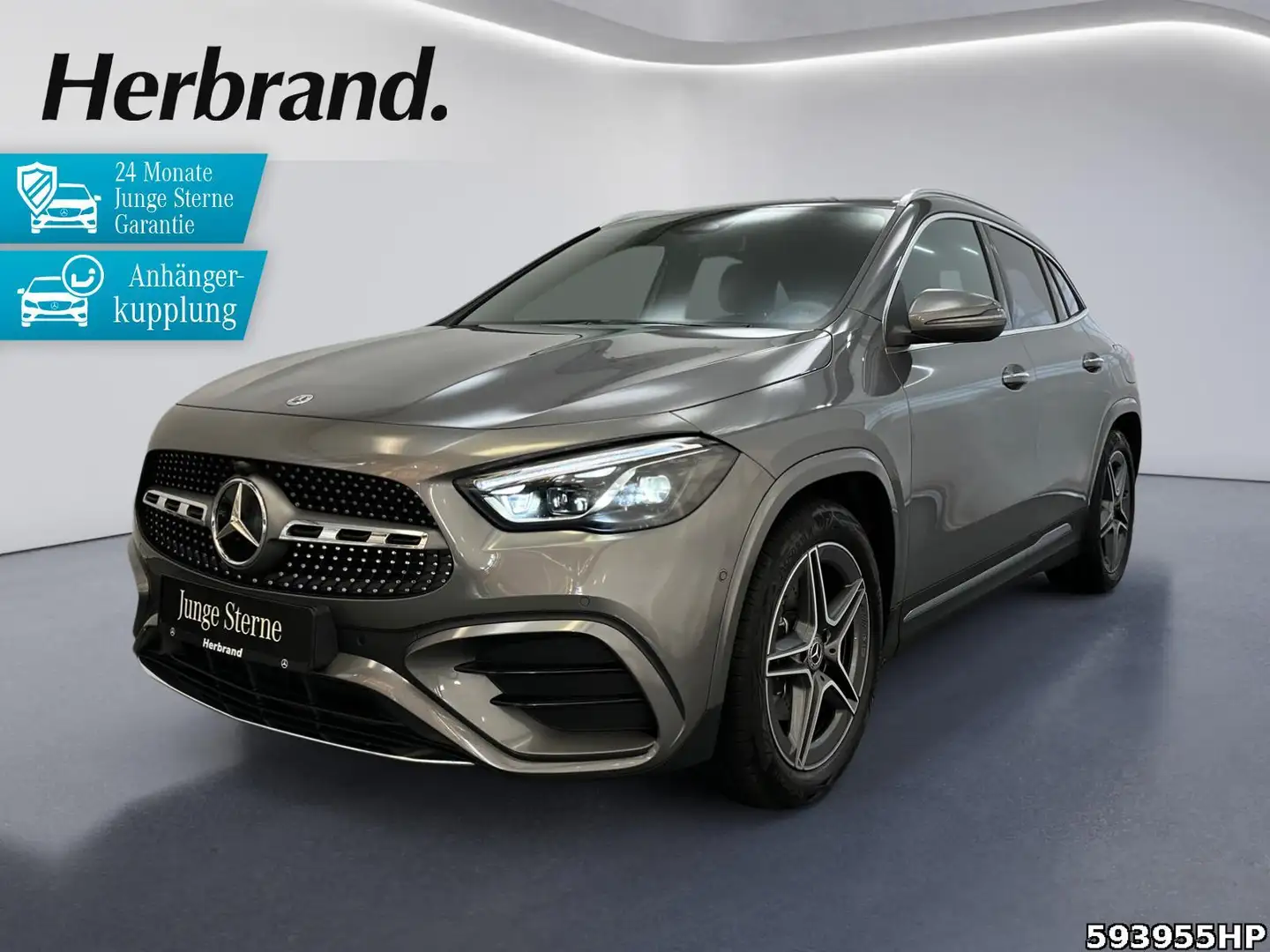 Mercedes-Benz GLA 200 d AMG MULTIBEAM AHK Distronic 19"LM Grau - 1