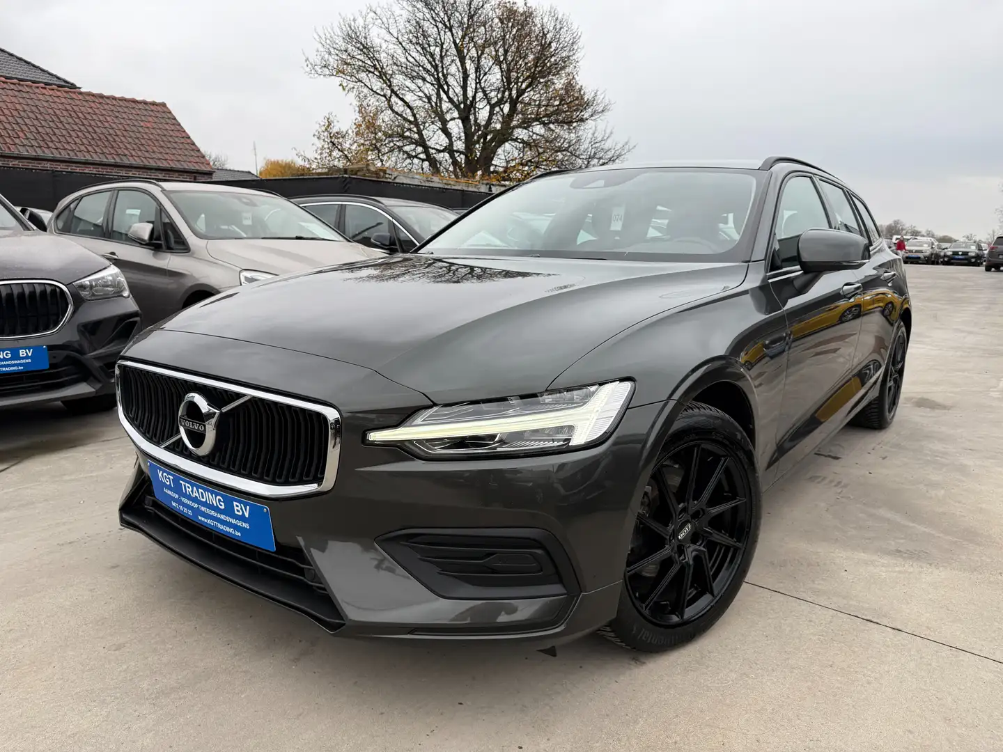 Volvo V60 2.0 D3 150PK NAVIGATIE FULL LED LANE ASSIST TREKHK Grau - 1