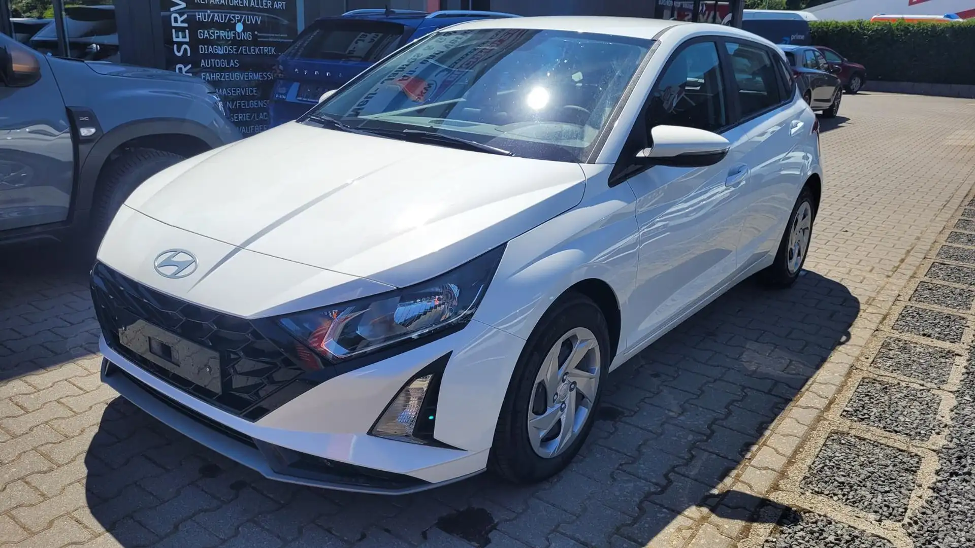 Hyundai i20 Comfort 100PS*Kamera*Navi*Tempomat*uvm 74 kW (1... Weiß - 1