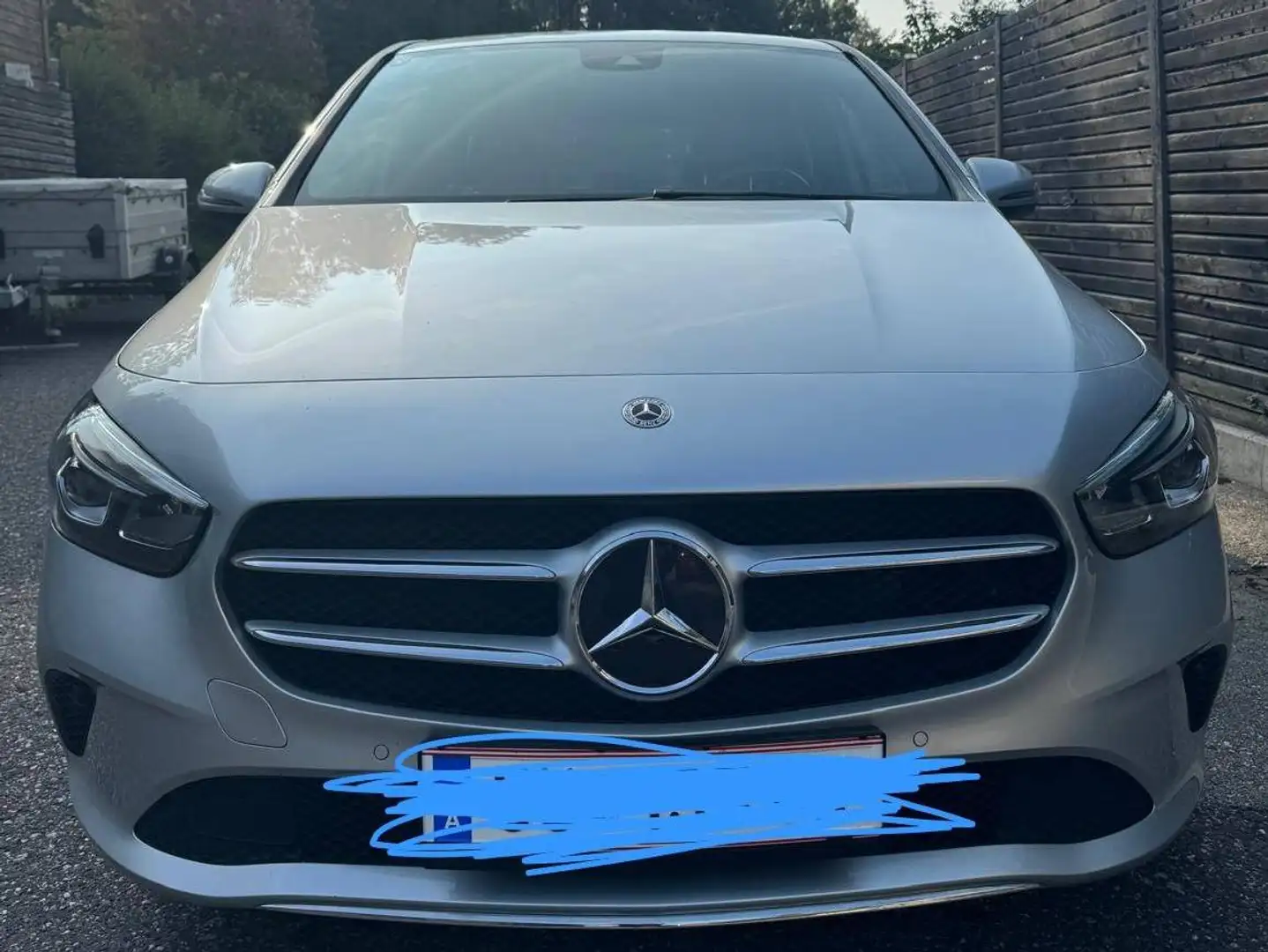 Mercedes-Benz B 180 B 180 Aut. Silber - 2