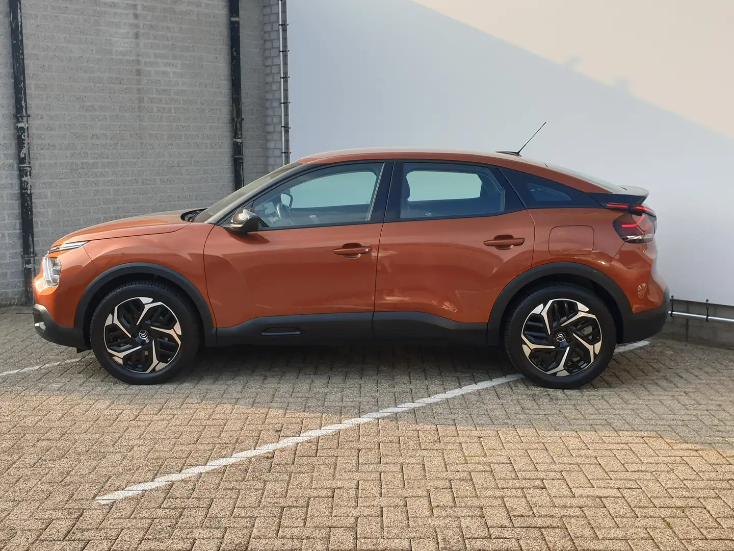 Citroen C4 1.2 Puretech Feel Edition | Achterbank in delen ne Oranje - 2