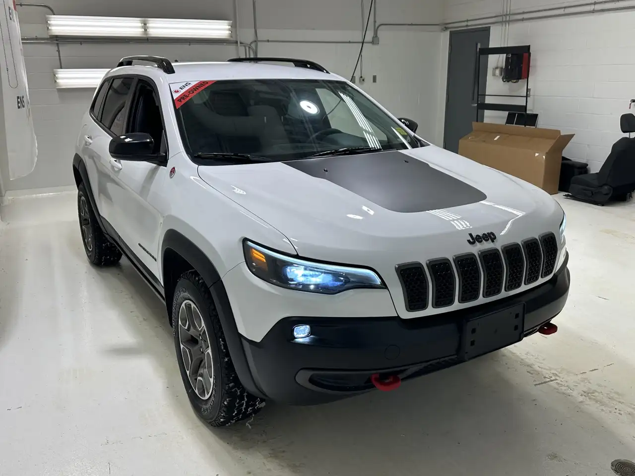 Jeep Cherokee снимка Jeep Cherokee
