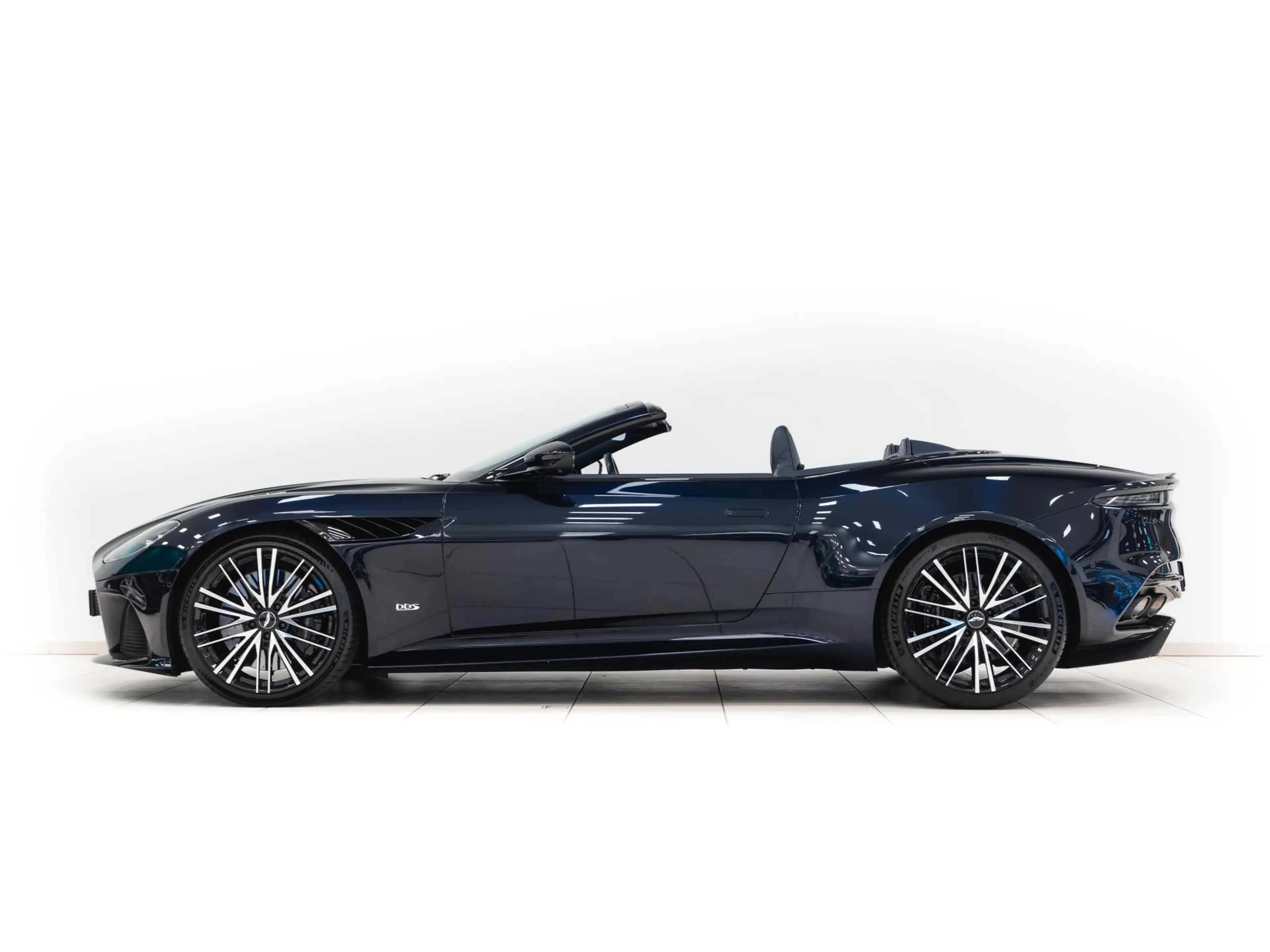 Aston Martin DBS Superleggera Volante Incl. BPM — photo 8
