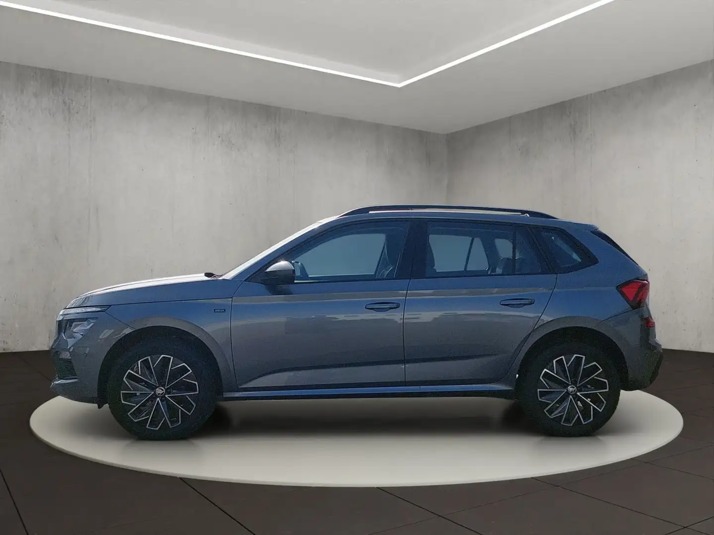 Skoda Kamiq Automatik   - AHK Grau - 2