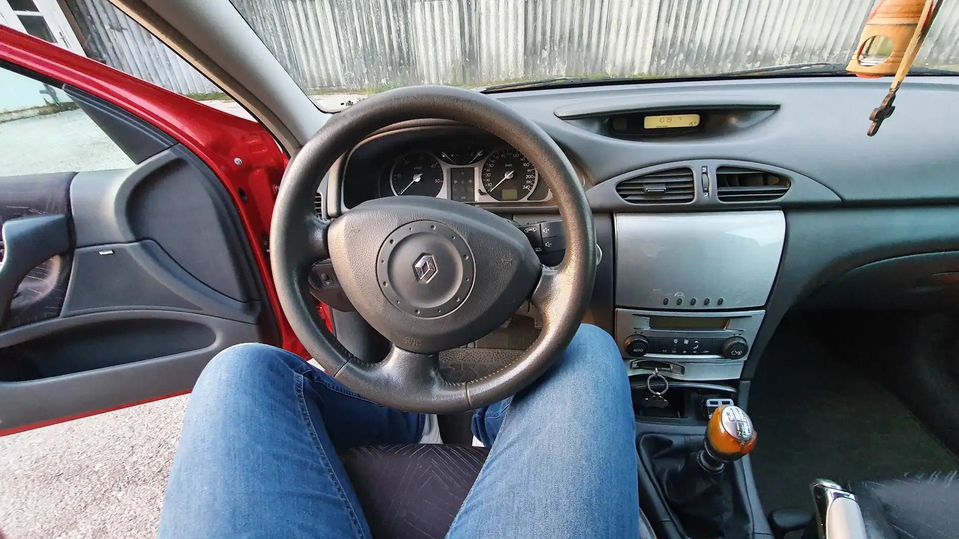 Renault Laguna Laguna Dynamique 1,9 dCi Ds. Dynamique Rot - 2