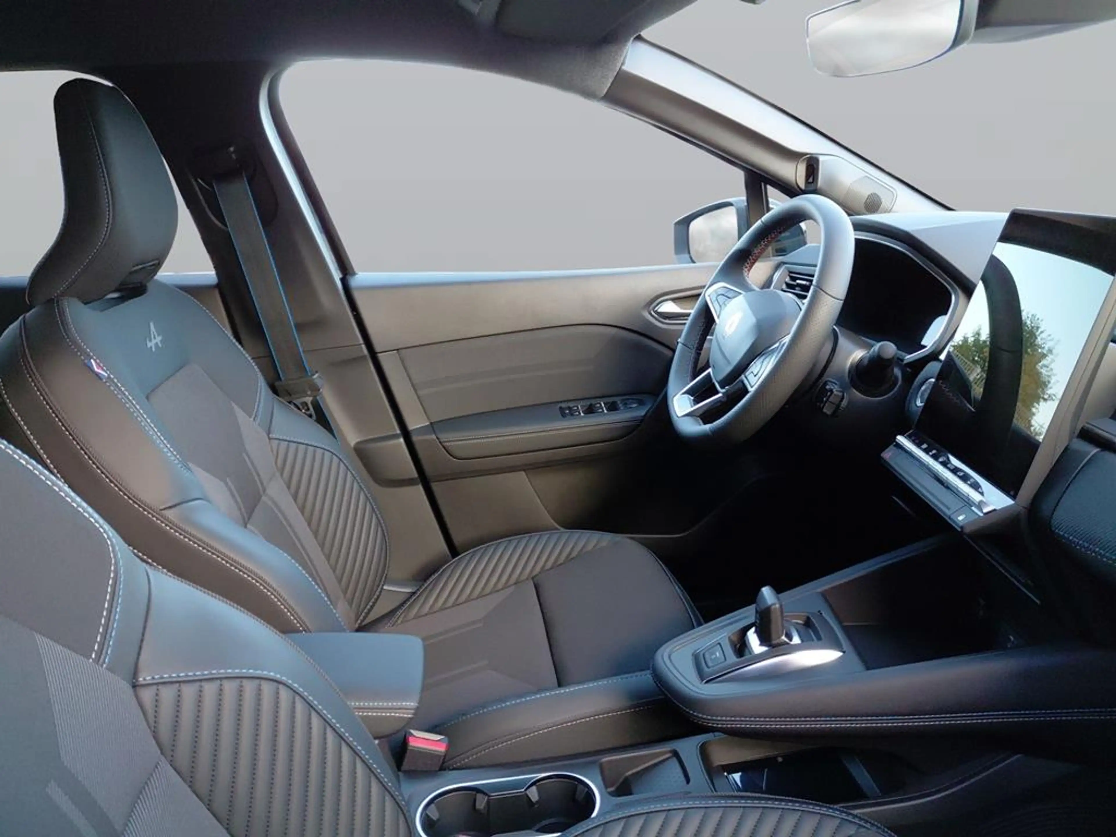 Renault Symbioz 160 E-Tech Full Hybrid Esprit Alpine — photo 13