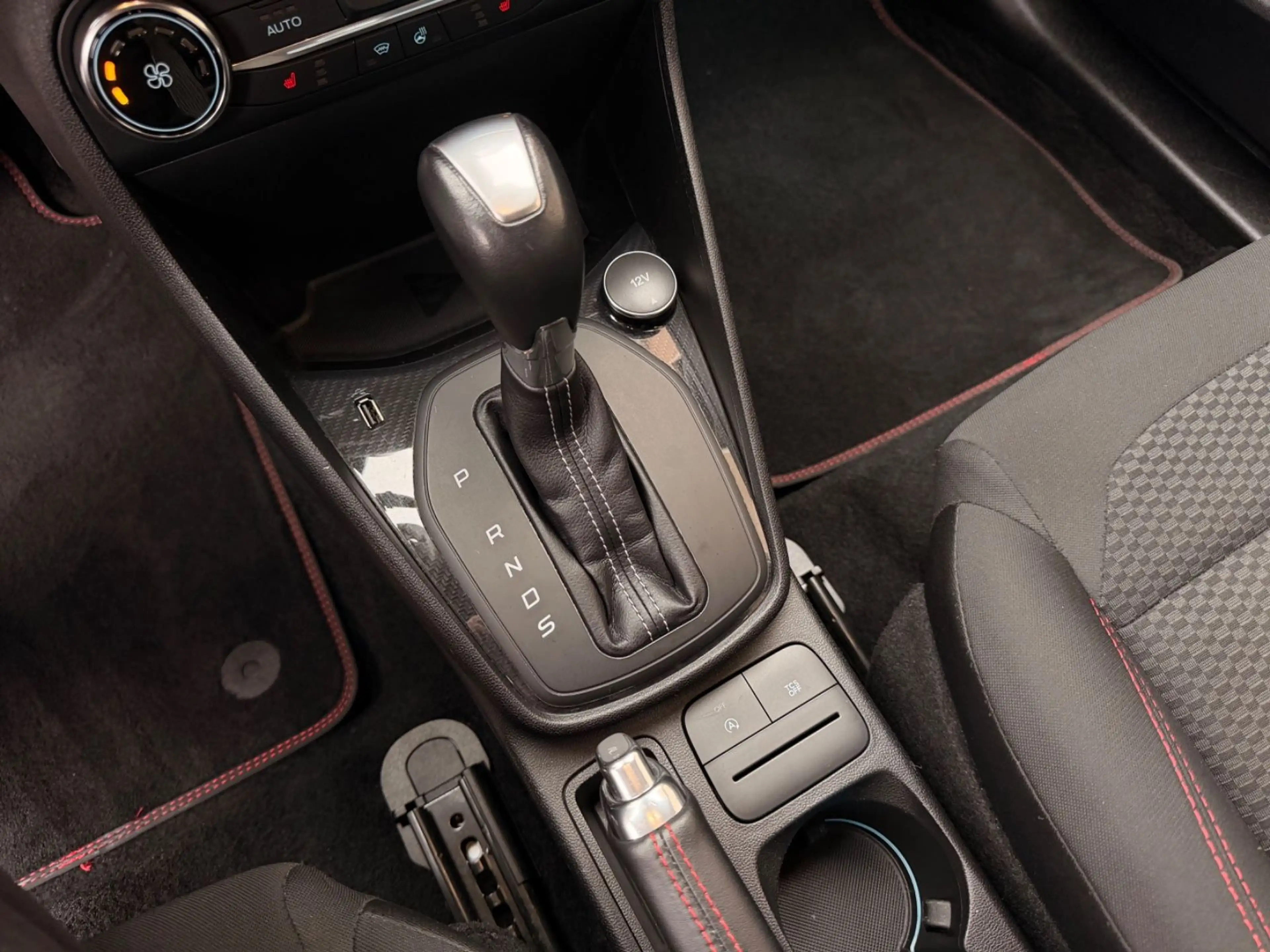 Ford Fiesta ST-Line ERST 56TKM+AUT+PDC+SITZH — photo 12
