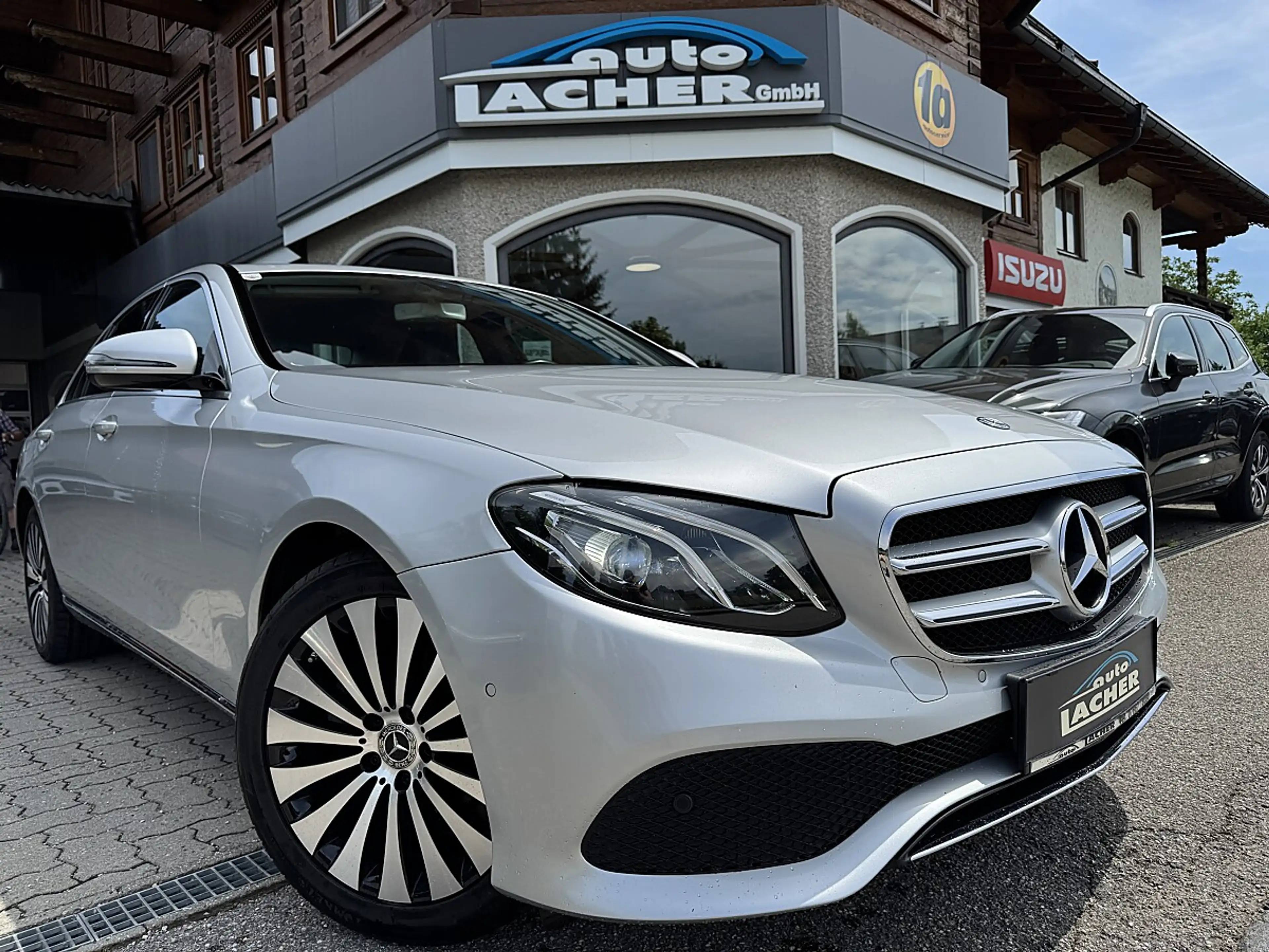 Mercedes-Benz E 200 d Avantgarde Aut.*LED*LEDER*RFK* — photo 3